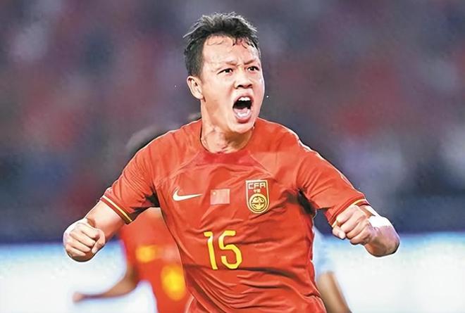 南都惠州报道过的惠州00后“最帅猪肉哥”,竟火到国外! 南都惠州报道过的惠州00后“最帅猪肉哥”,竟火到国外!